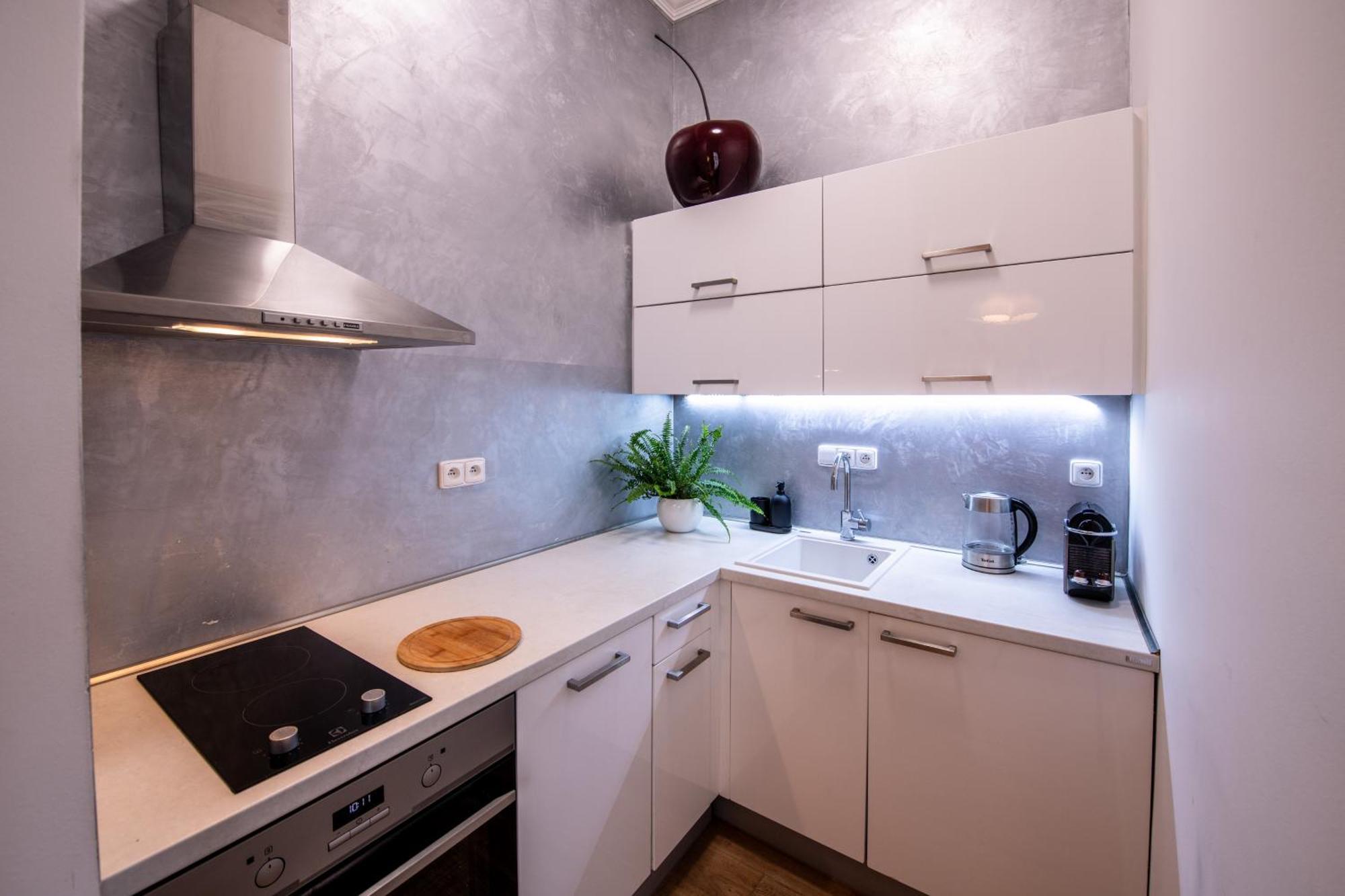 Modern Downtown Apt - Renovated, On Ideal Location Praha Bagian luar foto